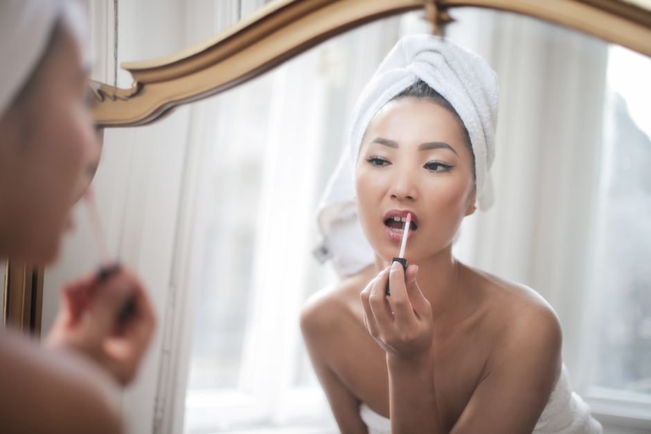 The Surprising Way Putting On Lipstick Before Work Changes Your Whole Day